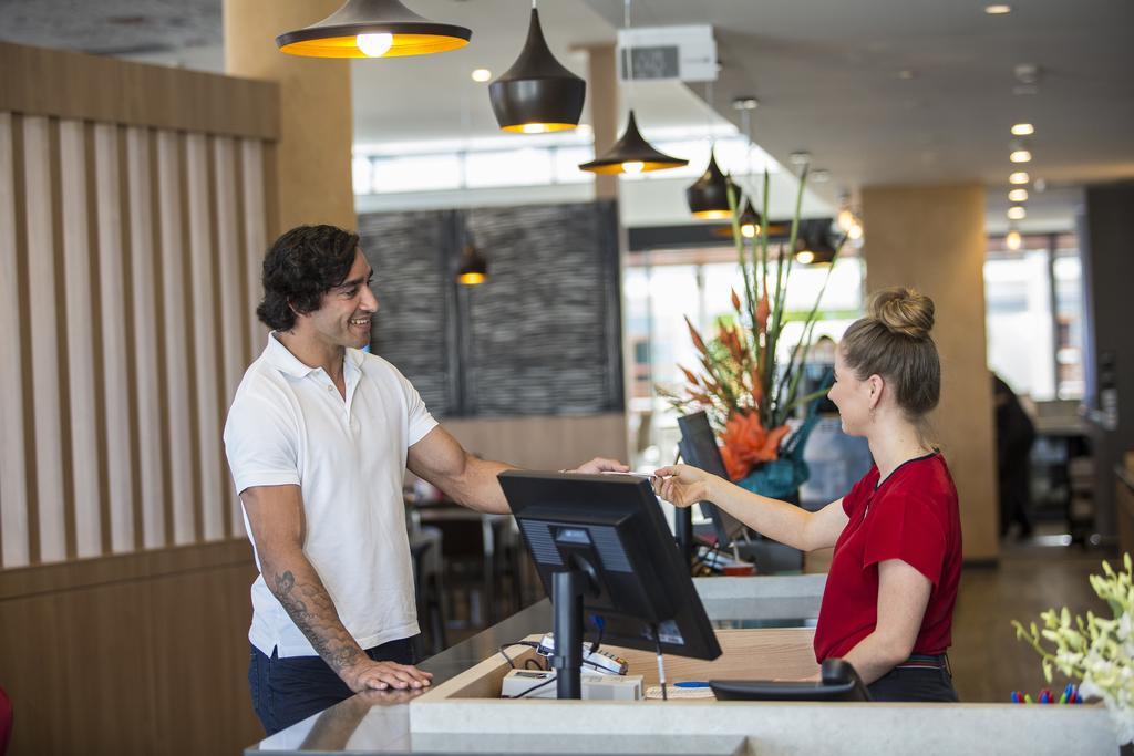 Ibis Mackay Hotel Exterior photo